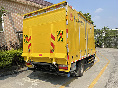 大貨車汽車尾板結構，關鍵部件的重要性